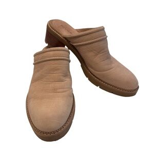 Donald Pliner Women's Sahara Crocco Wedge Mules Sand Size 8
